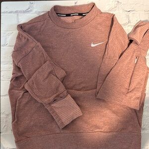 Women’s extra small dry fit running long sleeve dusty pink. Good condition.